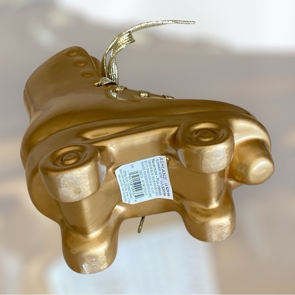 New Gold Ceramic Roller Skate Giftable Barbicore Minimalist Skate Girl SOFTGIRL - Picture 5 of 6